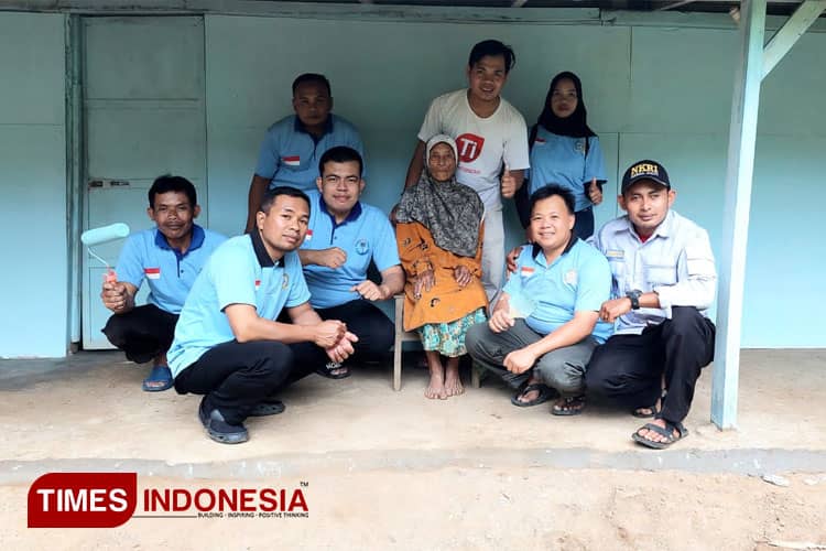 Gandeng TIMES Indonesia, Relawan KSB Wujudkan Rumah Layak Huni bagi Mbah Jumi di Pacitan