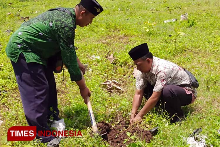 1 Pohon Berjuta Manfaat, Cara MWCNU Besuki Rawat Jagad Membangun Peradaban