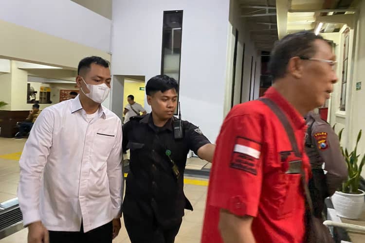 Keluarga Korban Tragedi Kanjuruhan Anggap Tuntutan Terdakwa Polisi Jauh dari Keadilan