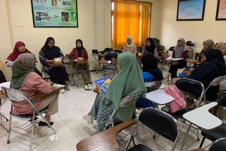 Mahasiswa Outbound UNIPMA koordinasi dengan Tim Dosen ICT