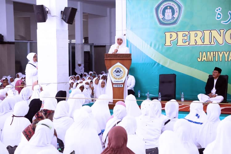 Peringatan Nisfu Syaban, Pesan Gubernur Khofifah: Ilmu Dapat Tinggikan Derajat Manusia