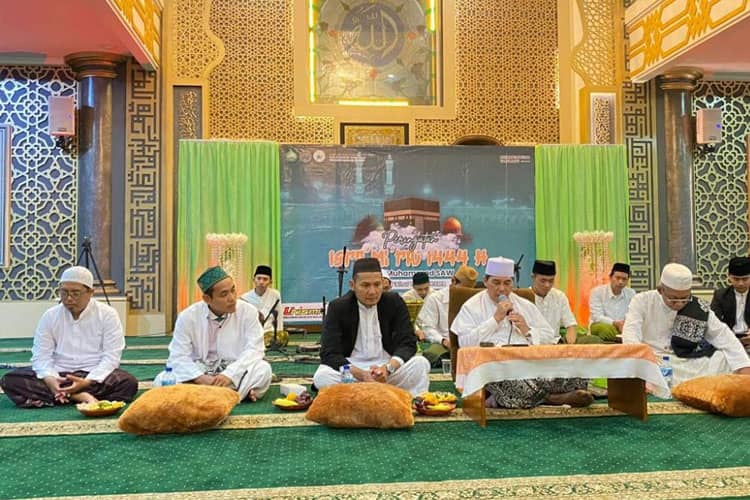 Peringatan Isra’ Mi’raj Oleh Remaja Masjid Ainul Yaqin Unisma Malang