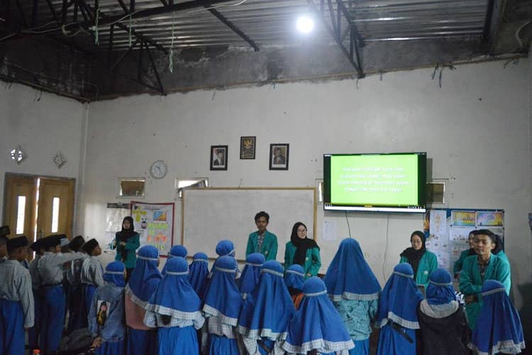 Mahasiswa KSM-T Unisma Malang Gelar Sosialisasi Dampak Perundungan di Sekolah