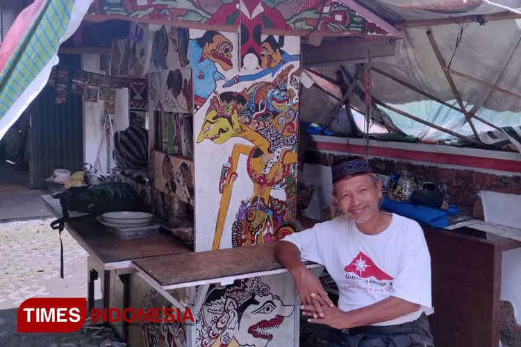 Kisah Iskandar Harjodimulyo, Kampanye Lingkungan Melalui Wayang Uwuh