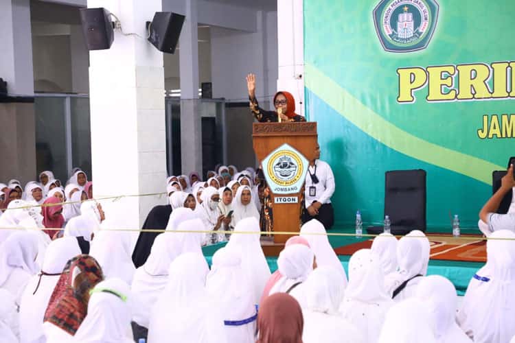 Hj. Mundjidah Wahab: Malam Nisfu Sa'ban Momentum Mendekatkan Diri ke Allah SWT