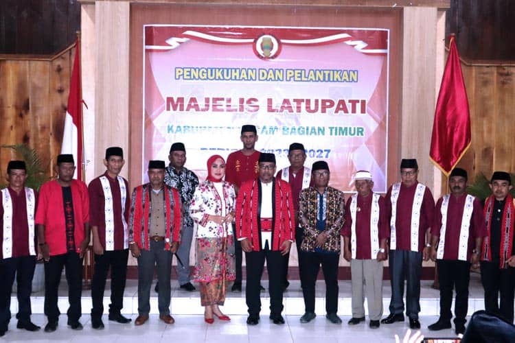 Saksikan Pelantikan Majelis Latupati Seram Bagian Timur, Begini Harapan Upu Latu Maluku