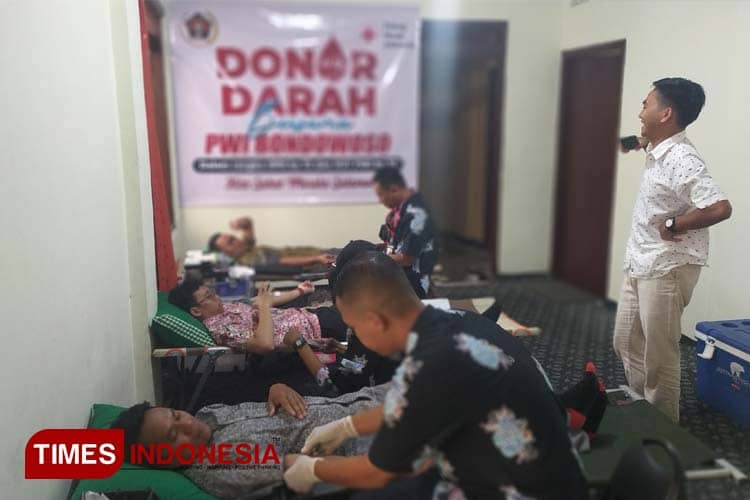 Bantu Stok Saat Ramadan, PWI Bondowoso Gelar Baksos Donor Darah