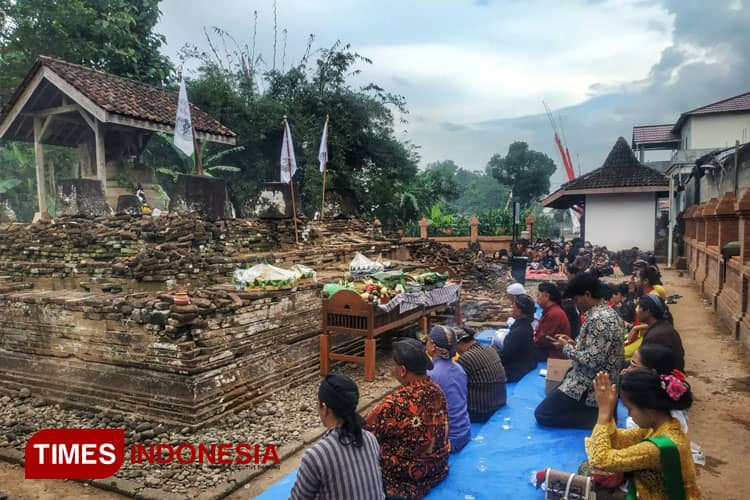 Masyarakat Lintas Iman di Tulungagung Nyadran ke Candi Gayatri