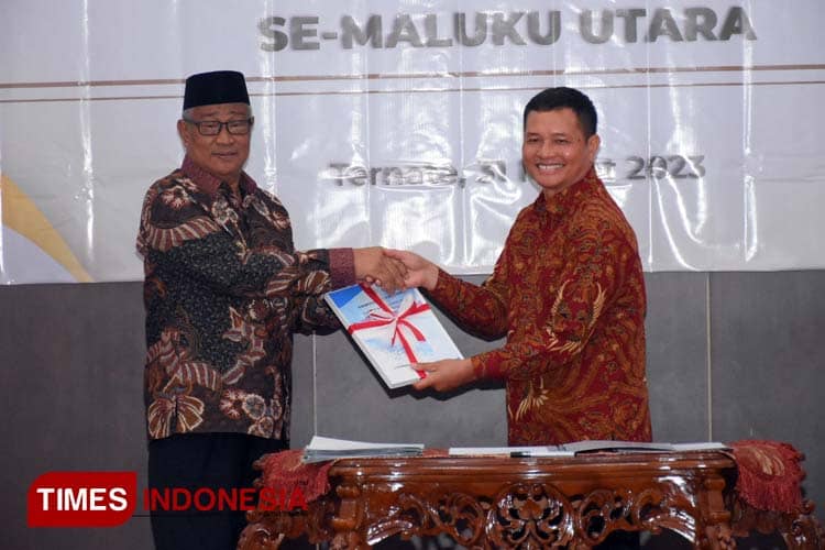 Wali Kota Tidore Kepulauan Serahkan Laporan Keuangan ke BPK RI