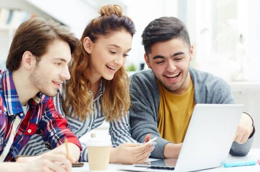 Wow! YouTube Siapkan Dubbing Berbasis AI Multi Bahasa, Belajar Kian Mudah