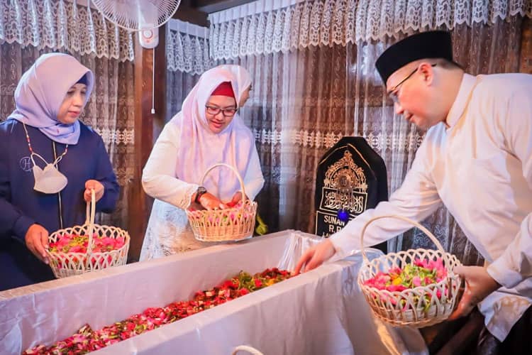 Tradisi Malam Selawe Gresik Masih Dilestarikan, Ada Sejak Zaman Sunan Giri