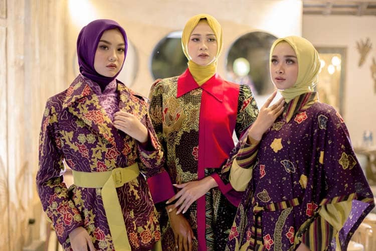 Inspirasi Fashion Batik untuk Tampil Memukau di Hari Raya Ala Desainer Banyuwangi
