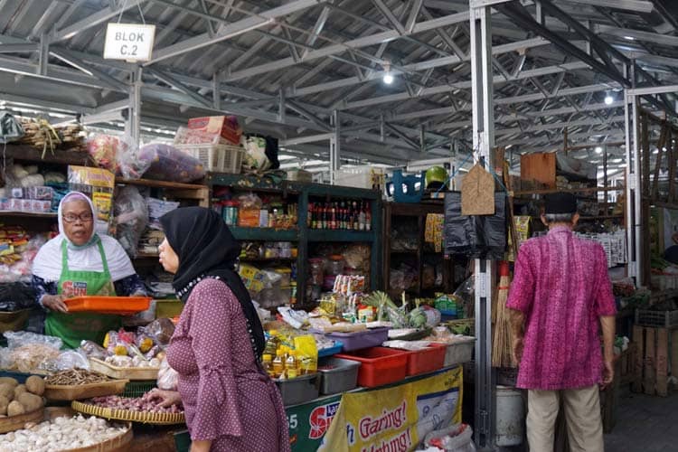 Jualan di Shelter, Pedagang Pasar Sentul Yogyakarta Cukup Bayar Retribusi 50 Persen