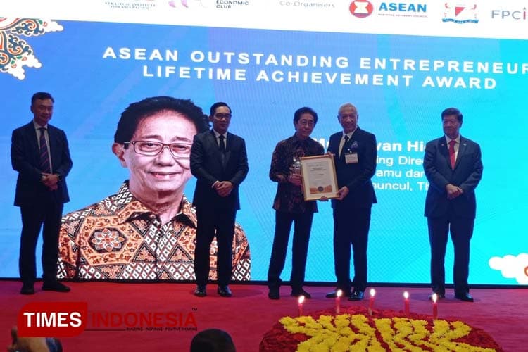 Sejumlah Tokoh Raih Outstanding ASEAN Leadership Excellence Awards 2023