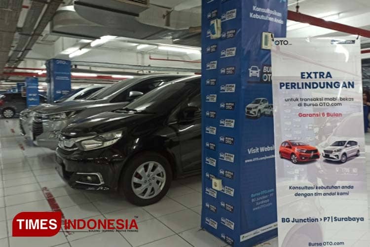 Pasar Mobil Bekas Moncer, OTO com Buka Dealer Fisik di Surabaya