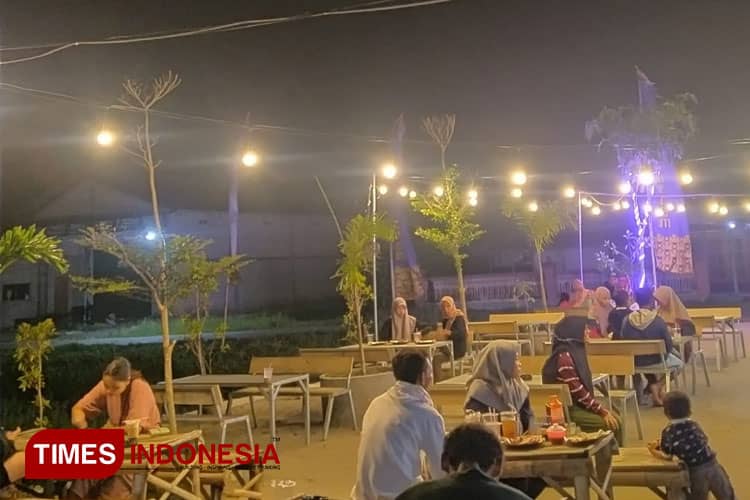 Pasar Rubung Lintang, Tempat Asik Mencicipi Kuliner Khas Jombang