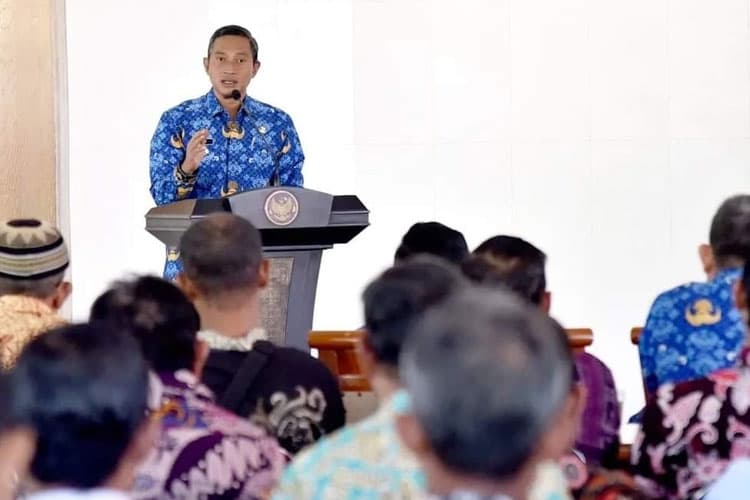 Bupati Pacitan Dorong Petani Gunakan Pupuk Organik