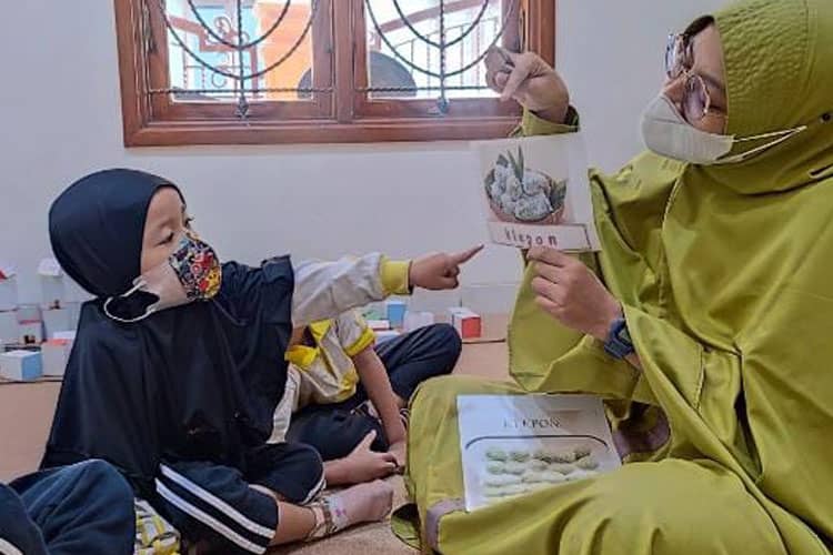 Albata Islamic School, Taman Kanak-kanak Montessori Berstandart Internasional di Surabaya
