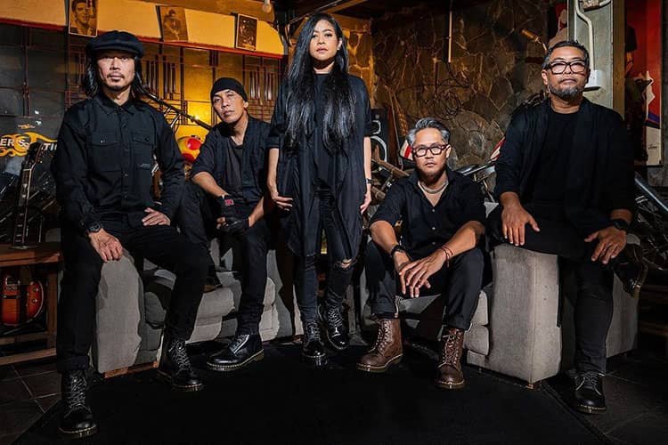 Rayakan HUT ke-27, Band Cokelat Kembali ke Formasi Awal