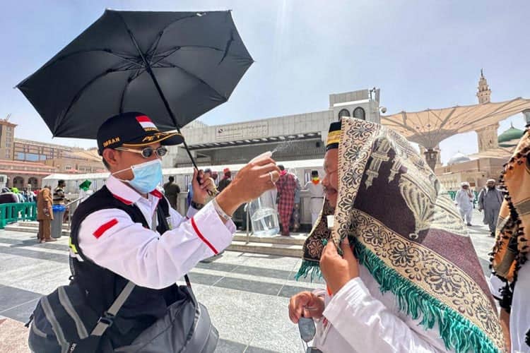 The Impact of Extreme Heat on Health during Hajj Pilgrimage in Makkah