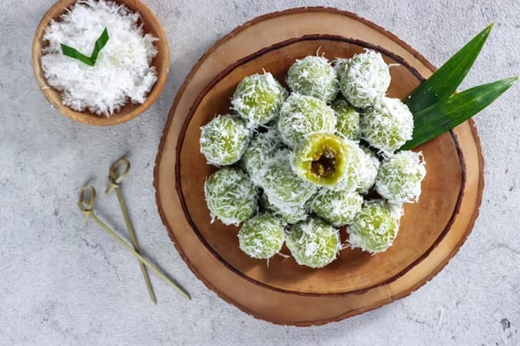 Klepon: Lezatnya Kudapan Tradisional Indonesia