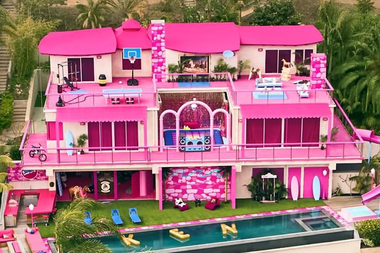Nggak Hanya dalam Film, Rumah Barbie Beneran Ada dan Bisa Disewa