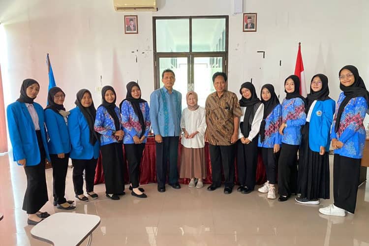 Tingkatkan Kemampuan Pembawa Acara, Unipma Madiun Gelar Pelatihan