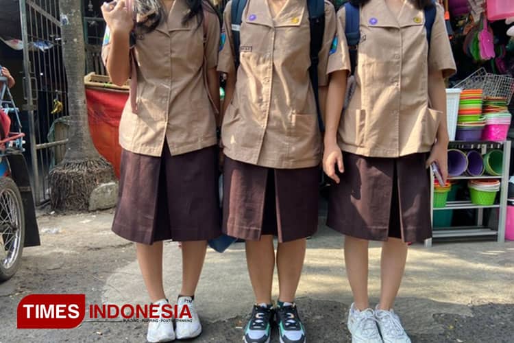 Ternyata Beli Seragam di Sekolah Mahal, Segini Harga Pasarannya