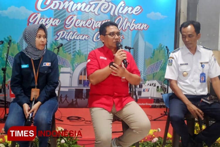 Commuter Line Lokal di Stasiun Gubeng Jadi Pilihan Transportasi Cepat