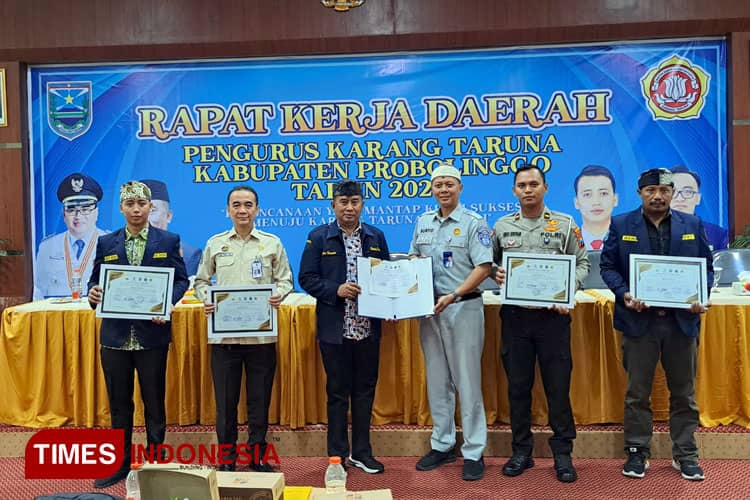 Karang Taruna Probolinggo Jadi Pelopor Peningkatan PAD dan Keselamatan Berkendara