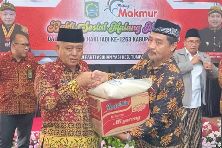 HUT ke 1263 Kabupaten Malang, Bupati Sanusi Santuni Anak Yatim Piatu