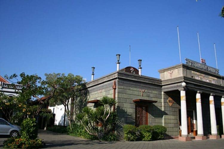 PT HM Sampoerna Tbk Raih Dua Penghargaan Bergengsi dari The Iconomics