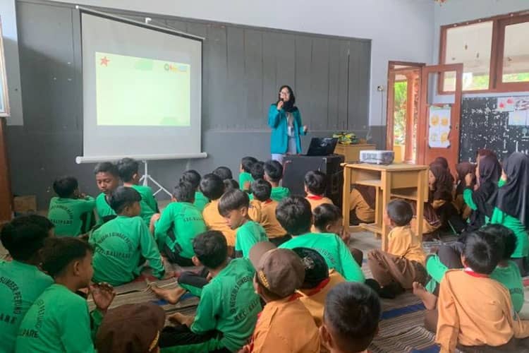 KSM-T Unisma Malang Gelar Sosialisasi Pengaruh Gawai Terhadap Anak di Desa Sumberpetung