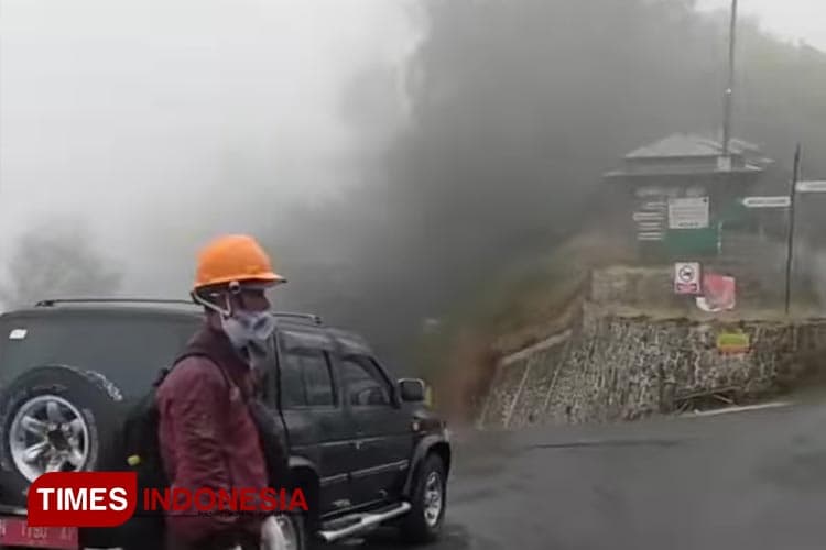 Gunung Bromo Diguyur Hujan, Api Mulai Padam