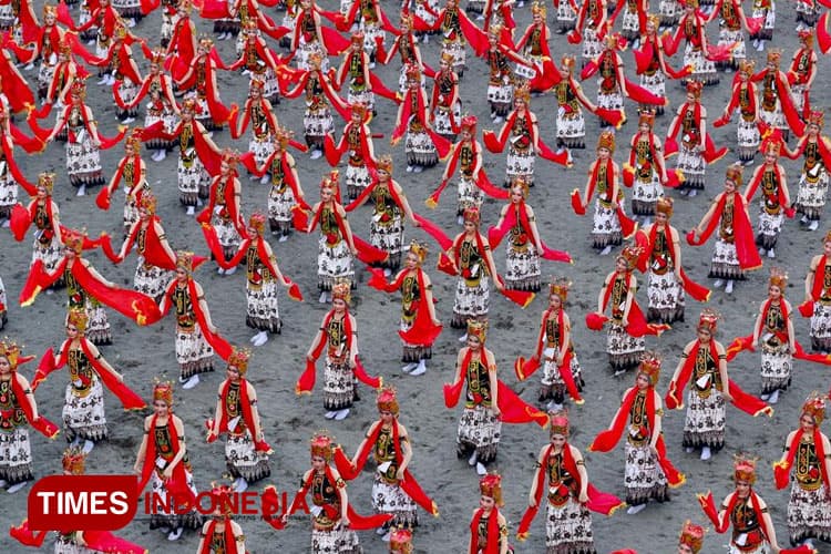 Tak Bisa Hadir di Gandrung Sewu Banyuwangi 2023? Yuk Live Streaming di Link Ini!