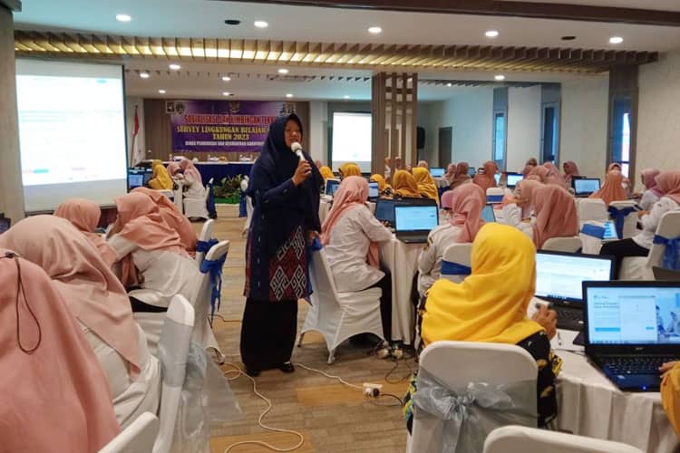 Dosen UNIPMA Beri Bimtek Sulingjar PAUD kepada Pendidik PAUD di Kabupaten Madiun