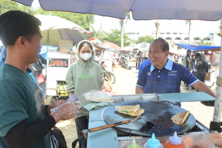 Syarief Hasan Ajak Dialog Pedagang Kecil di Kabupaten Cianjur