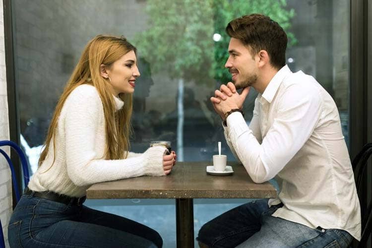 Finding Your Soulmate 101: 9 Engaging Conversation Topics for a Memorable First Date