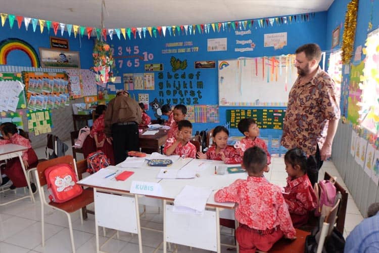 Kelas Rangkap di Lereng Bromo Dijadikan Tujuan Wisata Pendidikan