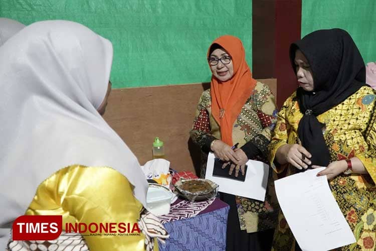 Istri Wali Kota Tidore dan Wawali Jadi Juri Lomba Masakan Tradisional