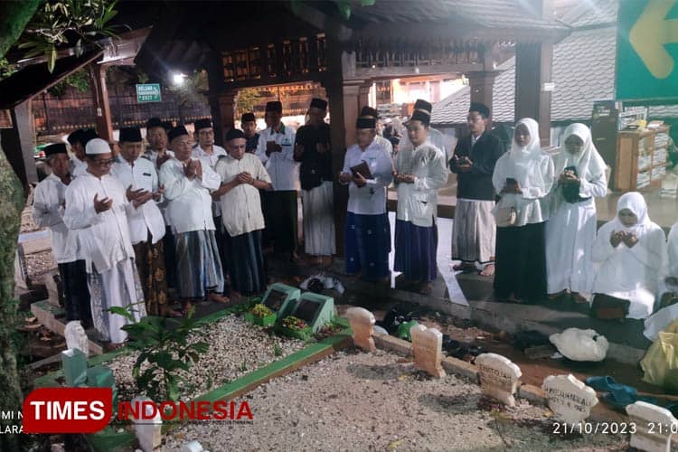 Peringati Hari Santri 2023, MWC NU Tuban Baca Satu Miliar Shalawat Nariyah