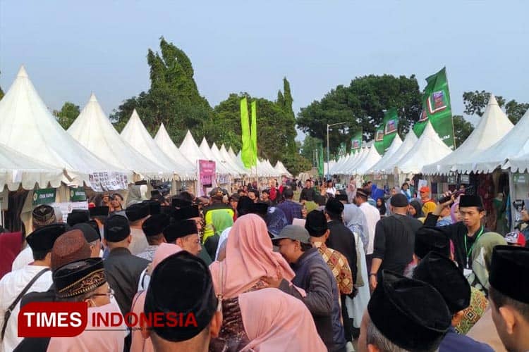 Bazar UMKM Produk Santri Semarakkan Peringatan HSN Kota Kediri