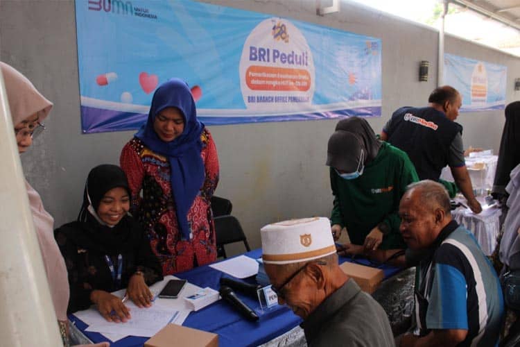 HUT ke-128, BRI Surabaya Gelar Pemeriksaan Kesehatan Gratis