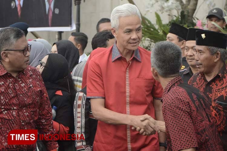 Ziarah Makam Bung Karno, Ganjar Konsisten Bela Wong Cilik