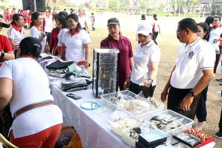 Jalan Sehat Semarak HUT Ke-14 Ibukota Mangupura, Kabupaten Badung Libatkan UMKM