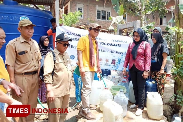 Bantu Atasi Krisis Air, UGM Salurkan 1,2 Juta Liter Air di Gunungkidul