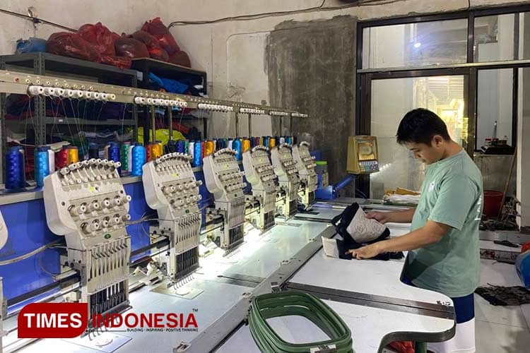 Dari Guru Olahraga, Kini Faiz Konveksi Jombang Terima Orderan hingga Mancanegara