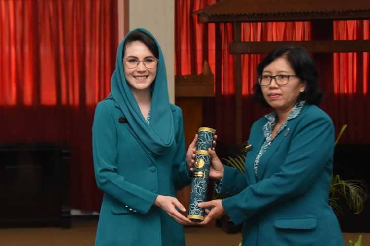Ketua TP PKK Provinsi Jatim Resmi Melantik Pj Ketua TP PKK Kota Kediri