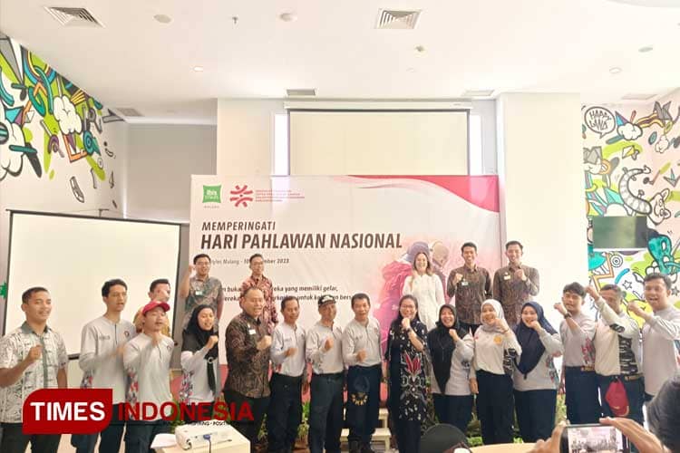 Ibis Styles Malang Rayakan Hari Pahlawan Bersama Petugas Damkar