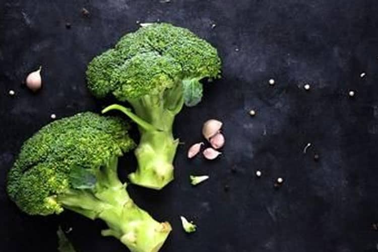 Batang Brokoli Berlimpah Nutrisi, Jangan Dibuang!